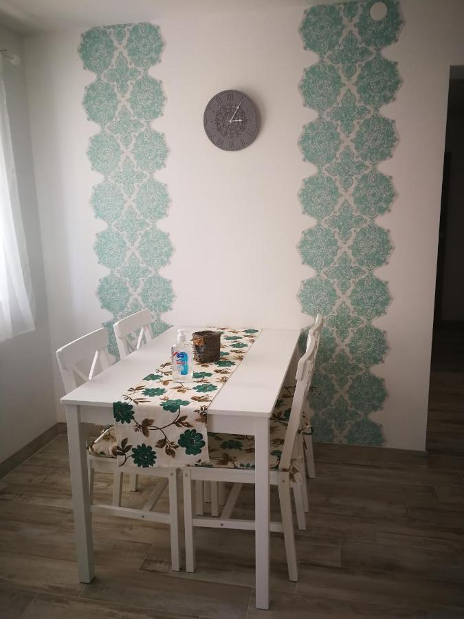Ucas Apartment Sighisoara Luaran gambar